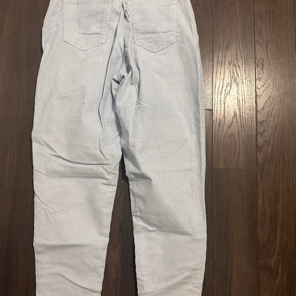 Levi’s jeans in size 28 - Picture 3 of 3
